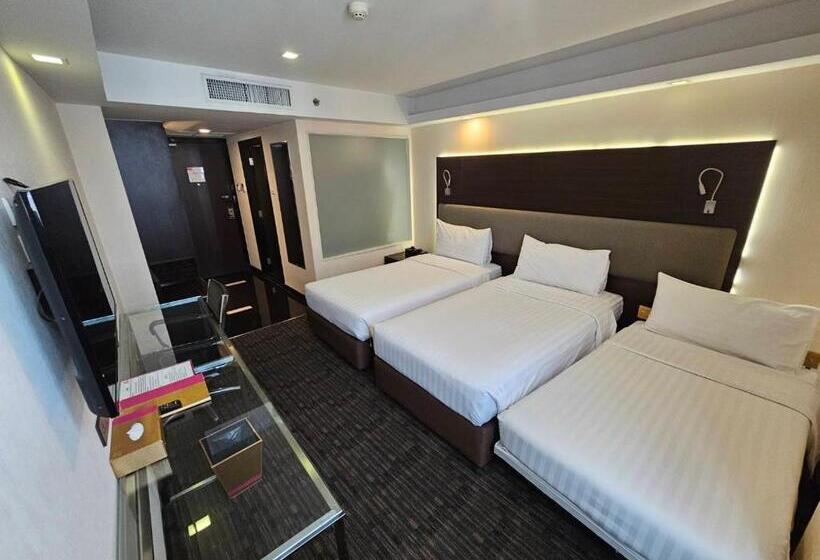 Deluxe Triple Room, Royal Bangkok China Town