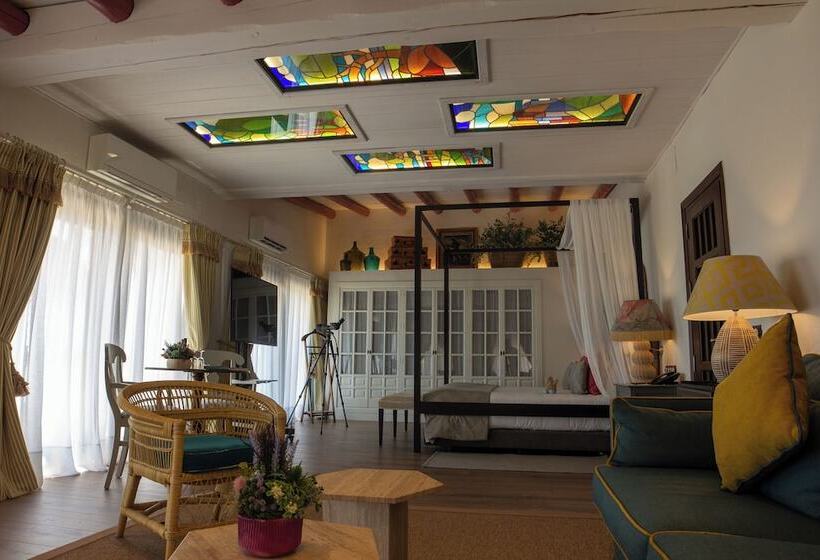سوییت لوکس, Hotel La Malvasia