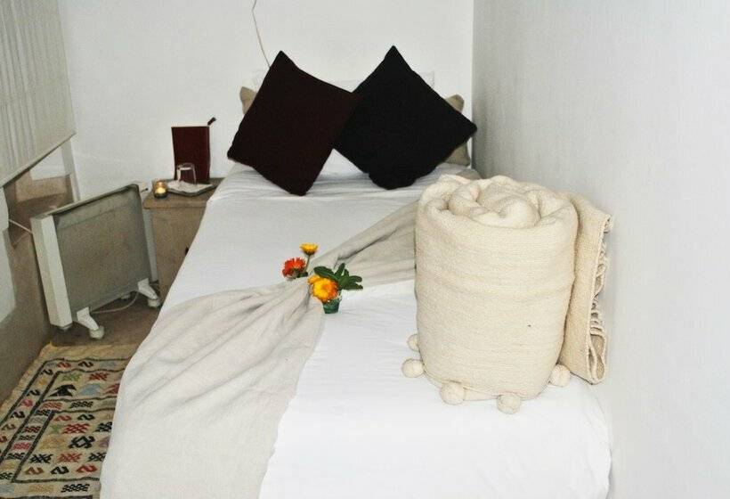 Standard Single Room, Riad Dar Baraka And Karam