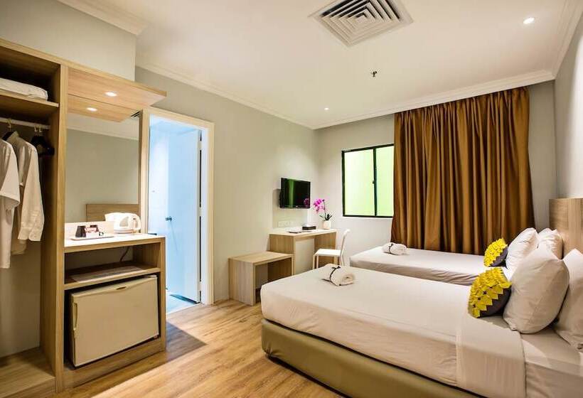 Superior Room, Zamburger Wira