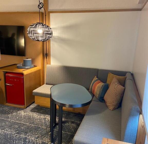 Standard Room Adapted for people with reduced mobility, Aviator Hotel Anchorage