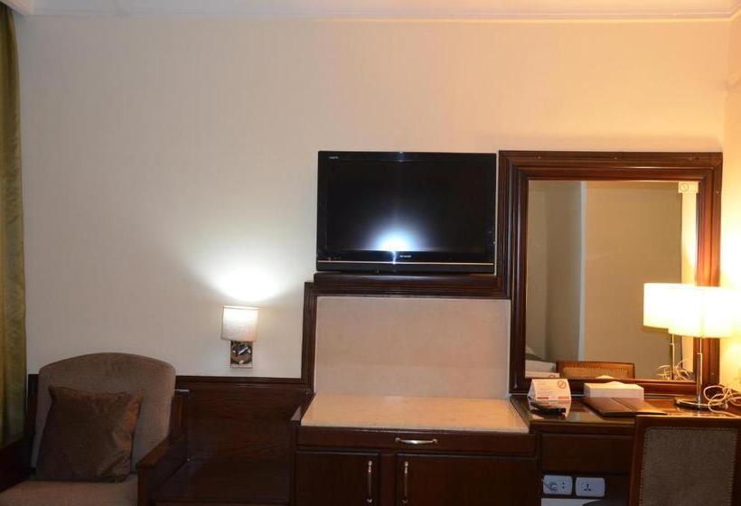 Quarto standart individual, Amra Palace International