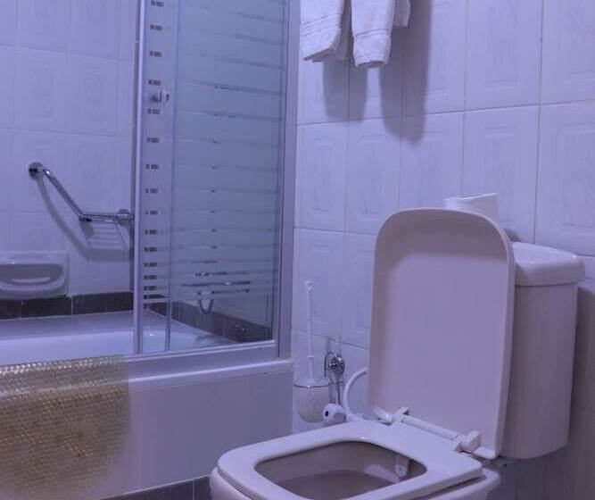 اتاق استاندارد یک نفره, Amra Palace International