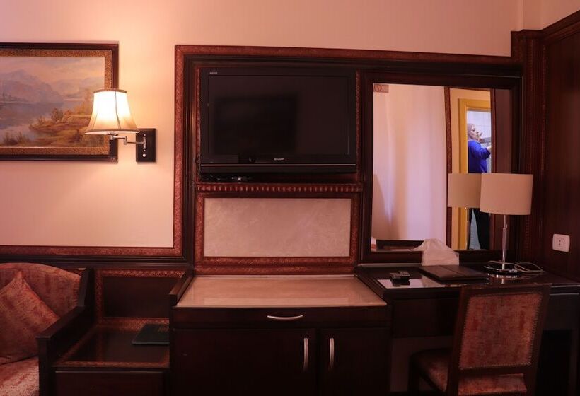 اتاق استاندارد یک نفره, Amra Palace International