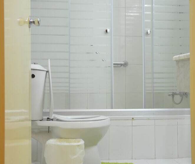 اتاق استاندارد, Amra Palace International