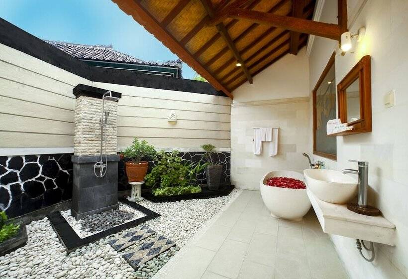 Suite Familiar, Bali Taman Beach Resort & Spa Lovina