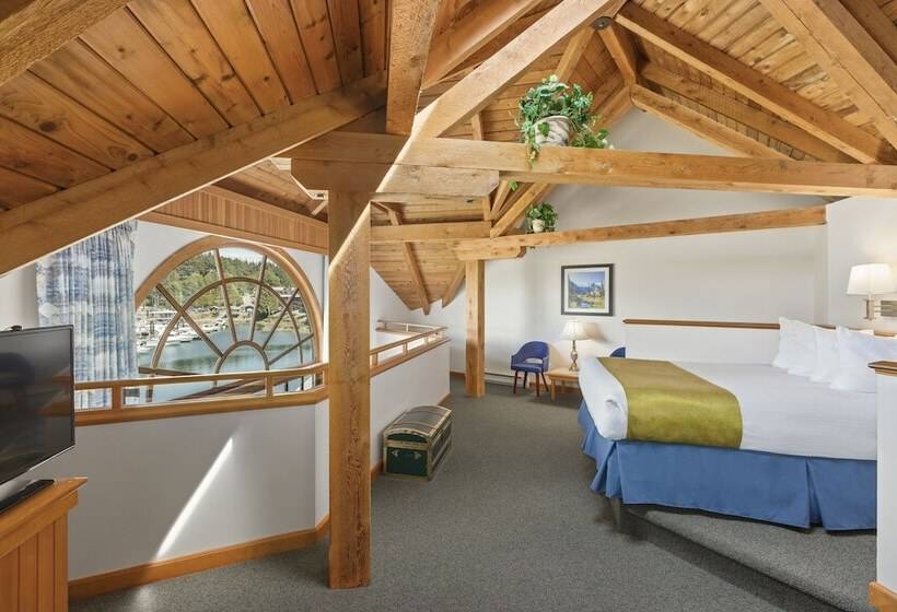 سوئیت مستر, Canadian Princess Lodge & Marina