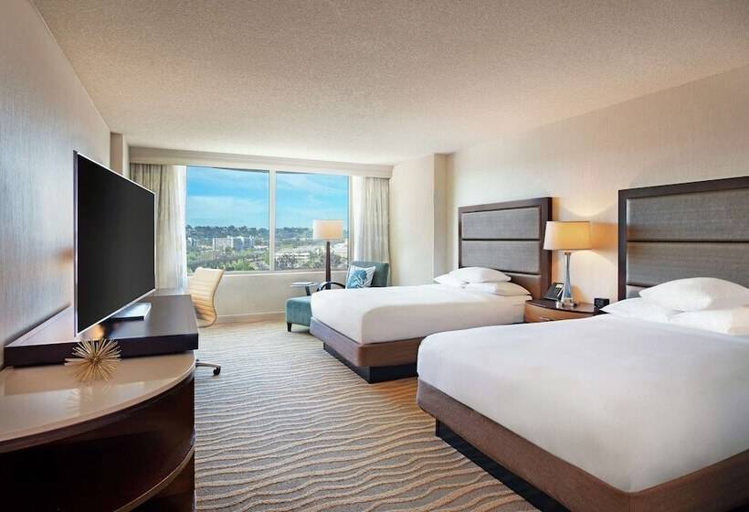 غرفه قياسيه سريرين مزدوجين, Doubletree San Diego Mission Valley