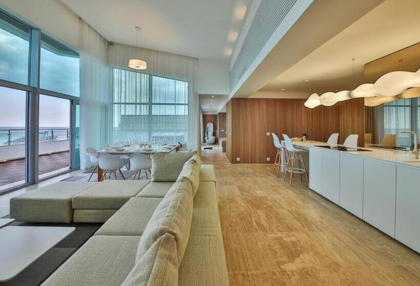 1 Bedroom Penthouse Apartment, Flamingo Grand Hotel & Spa
