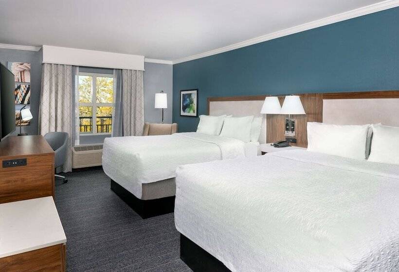اتاق استاندارد با 2 تخت دوبل, Hampton Inn Savannah Historic District