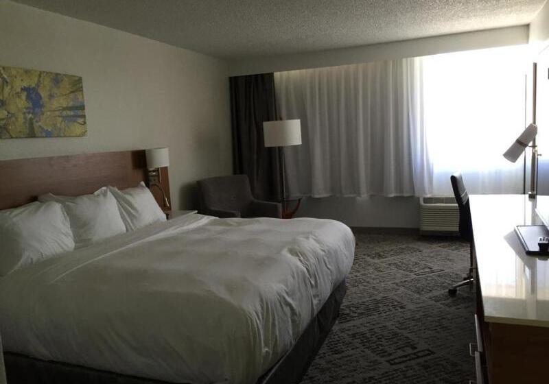 اتاق استاندارد, Plaza Hotel Denver