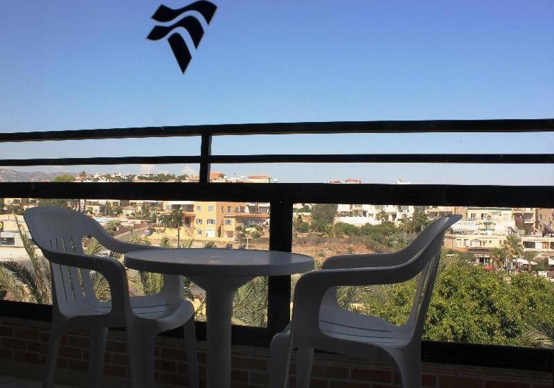 اتاق لوکس با چشم‌انداز دریا, Venus Beach