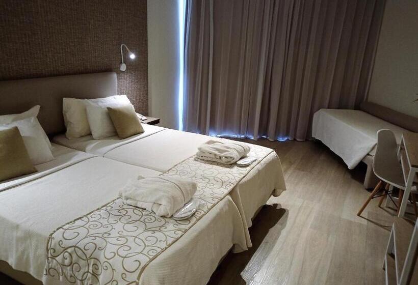 اتاق لوکس با چشم‌انداز دریا, Venus Beach