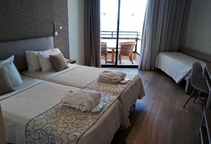اتاق لوکس با چشم‌انداز دریا, Venus Beach