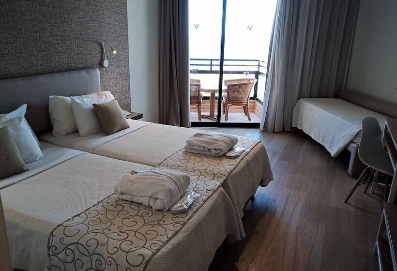 اتاق لوکس با چشم‌انداز دریا, Venus Beach