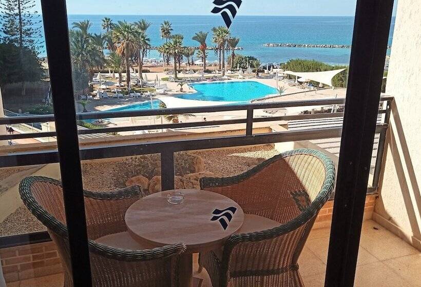 سوییت خانوادگی, Venus Beach