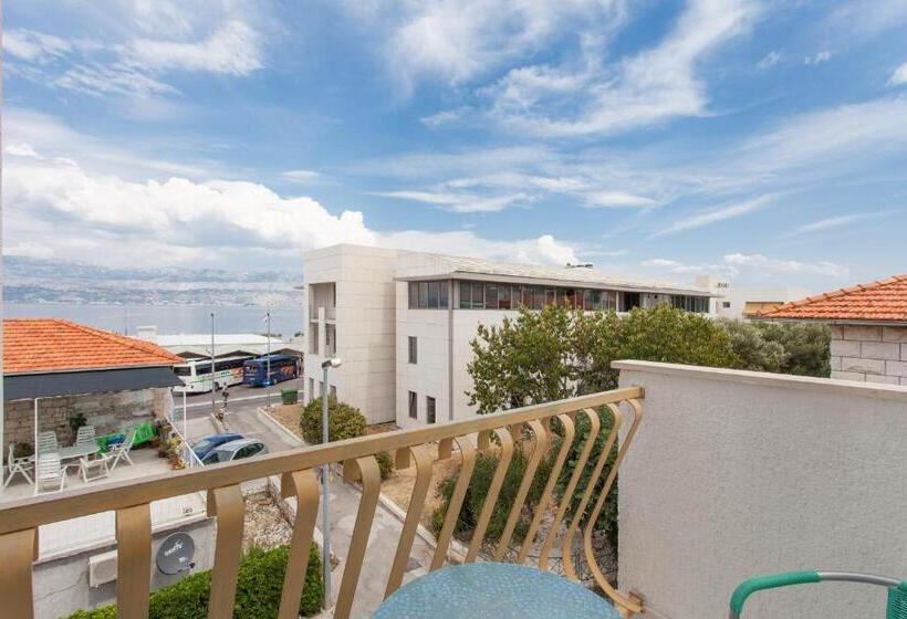 اتاق استاندارد با چشم‌انداز دریا, Villa Supetar