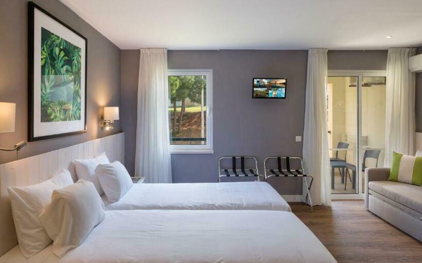 Quarto Familiar Basic, Ap Adriana Beach Resort