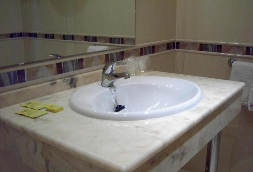 اتاق استاندارد یک نفره, Hostal Centro