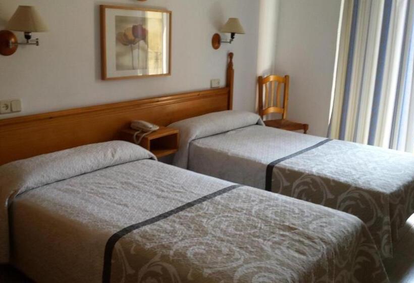 اتاق استاندارد با چشم‌انداز شهر, Hostal Centro