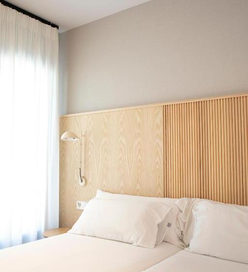 Economy Triple Room, Dos Rios Origen