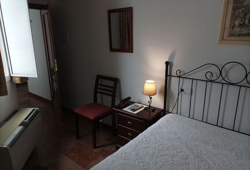 标准单人间, Hostal San Cayetano