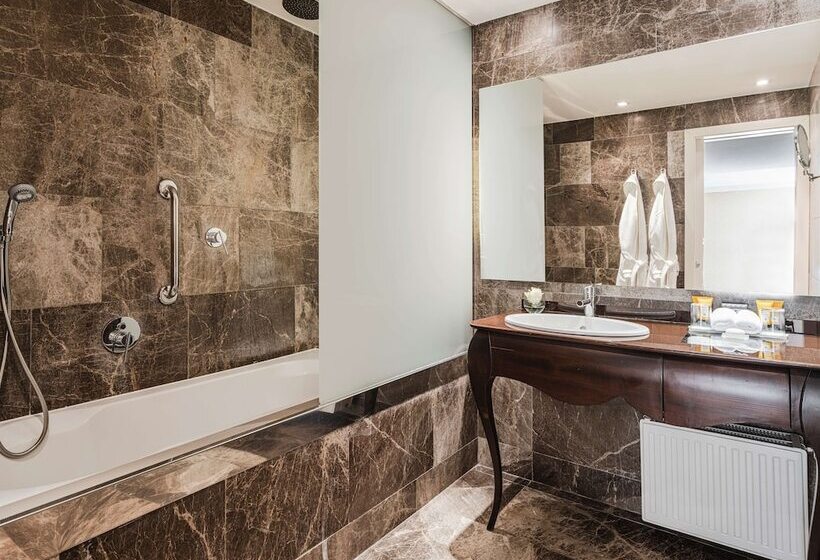 اتاق لوکس, Anantara New York Palace Budapest   A Leading Hotel Of The World