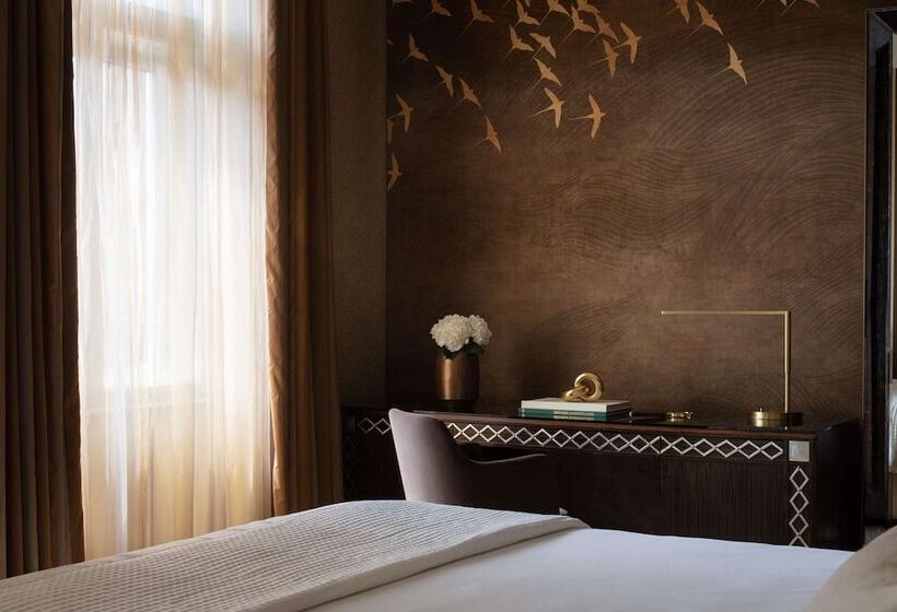 Quarto deluxe, Anantara New York Palace Budapest  A Leading  Of The World