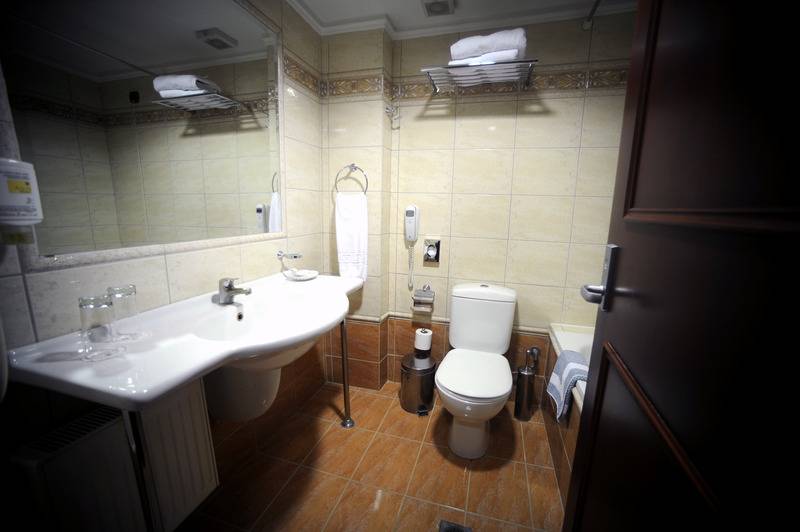 اتاق استاندارد با بالکن, Avalon Airport Hotel Thessaloniki