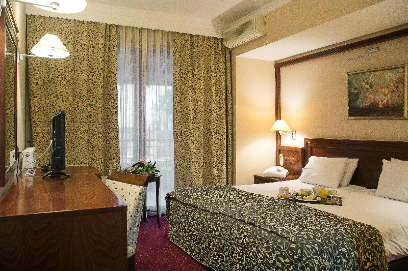 اتاق استاندارد با بالکن, Avalon Airport Hotel Thessaloniki