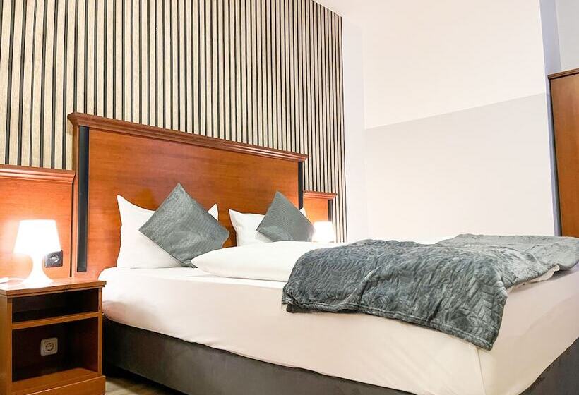 اتاق استاندارد, City Hotel West
