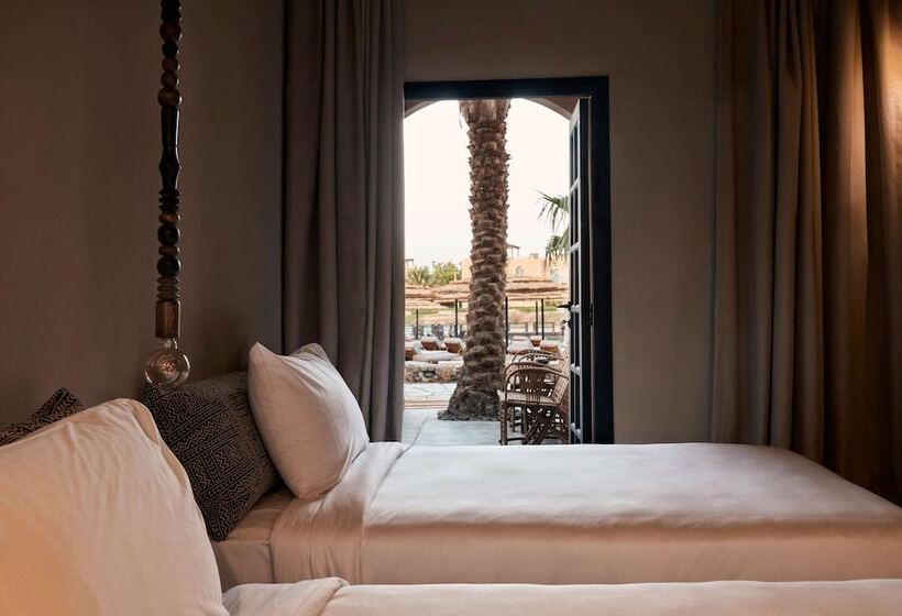 اتاق استاندارد با چشم‌انداز دریاچه, Cook’s Club El Gouna