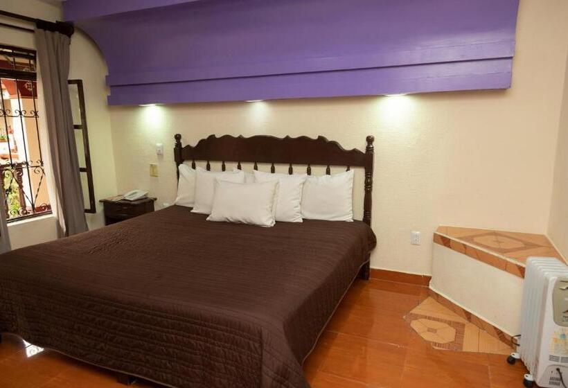 Habitación Estándar Cama Matrimonio, D’monica