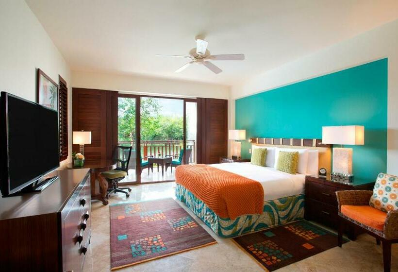 Deluxe Room King Size Bed, Fairmont Mayakoba