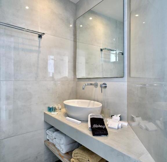 اتاق سوپریور با چشم‌انداز جانبی دریا, Kanale S Rooms & Suites