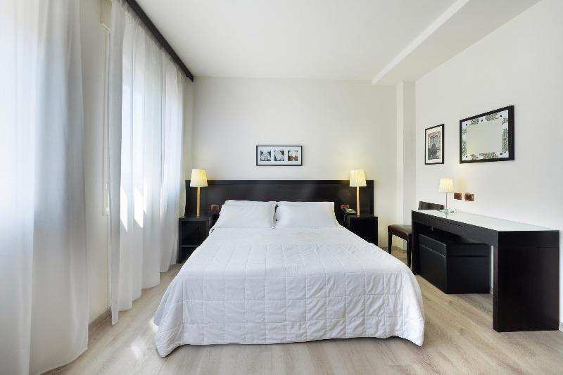 Standard Room, Mosaico & Residence