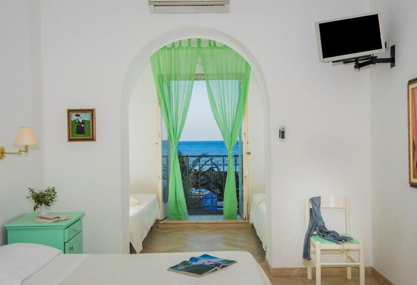 اتاق سوپریور چهار تخته, Ossidiana Stromboli Center