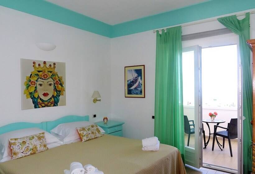 اتاق لوکس با چشمانداز دریا, Ossidiana Stromboli Center
