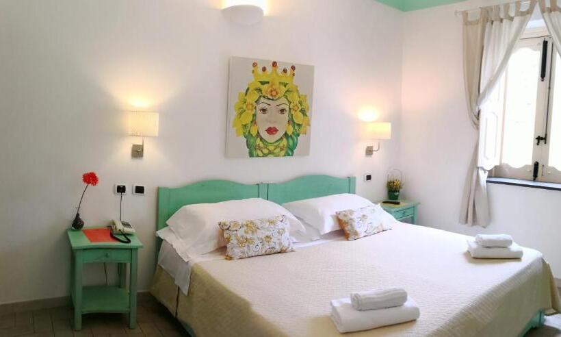 اتاق استاندارد با چشمانداز, Ossidiana Stromboli Center