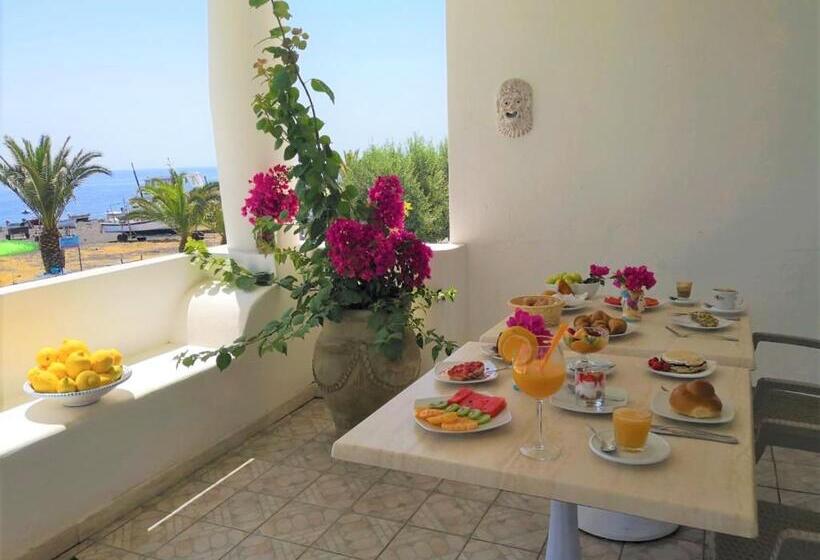 آپارتمان 1 خوابه با چشمانداز, Ossidiana Stromboli Center