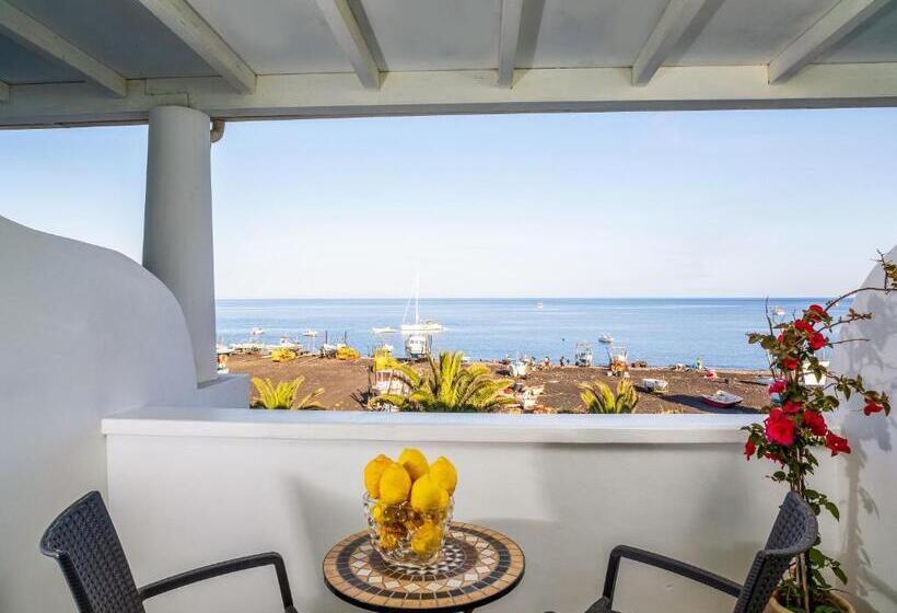اتاق لوکس با چشمانداز دریا, Ossidiana Stromboli Center