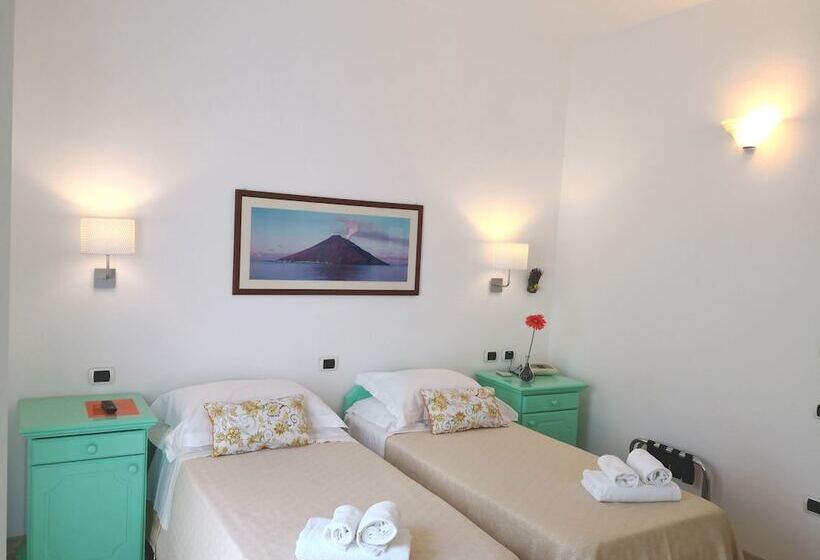 اتاق استاندارد, Ossidiana Stromboli Center