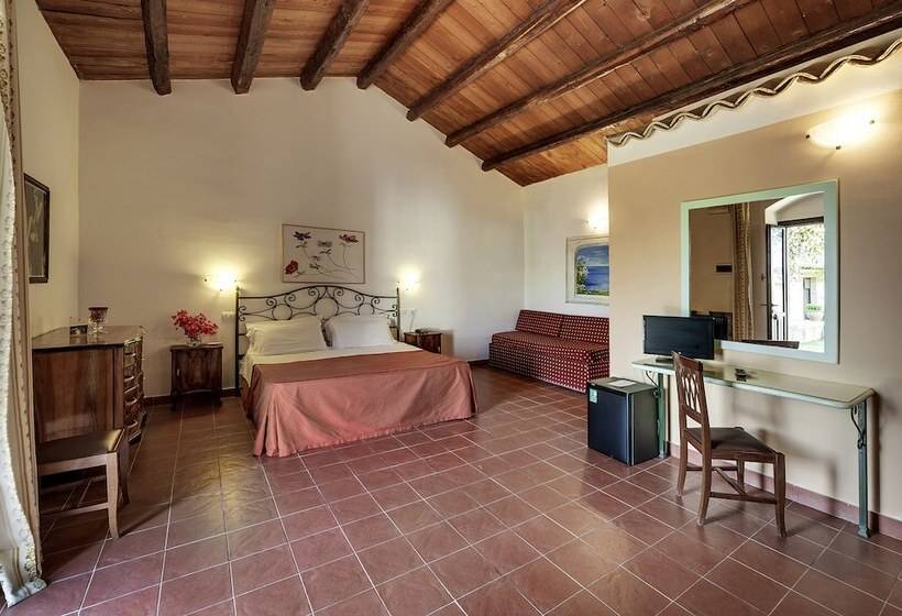 اتاق کلاسیک چهارنفره, Villa Giulia