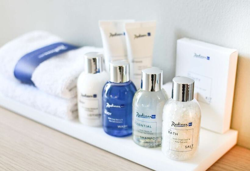 مجموعه ویستا شهر, Radisson Blu Hotel, Birmingham