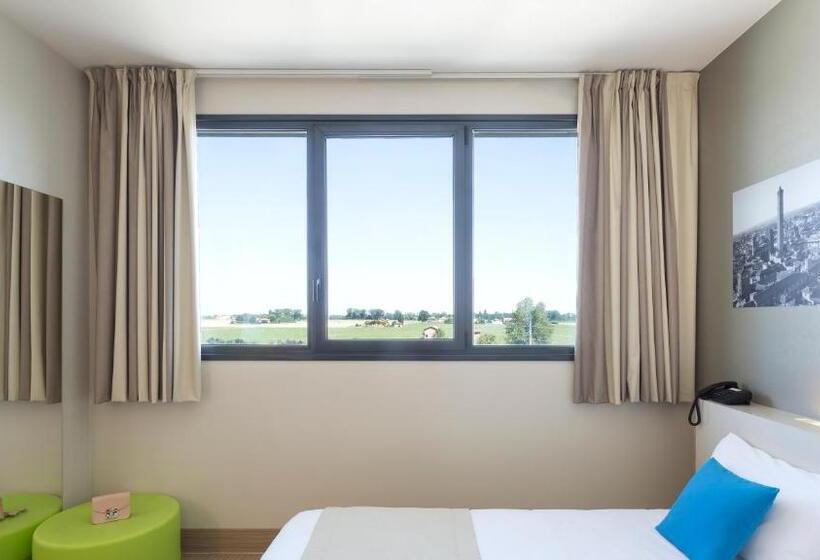 اتاق استاندارد, B&b Hotel Bologna