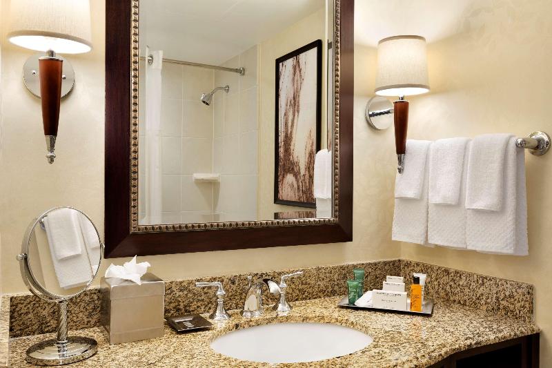 اتاق لوکس, Azerai La Residence Hue