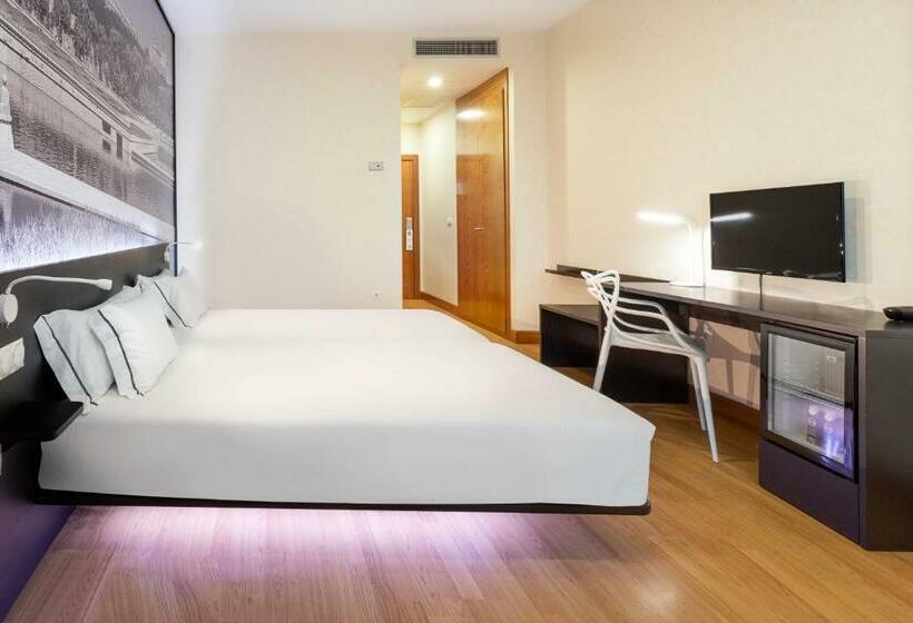 اتاق استاندارد, B&b Hotel Madrid Aeropuerto T4