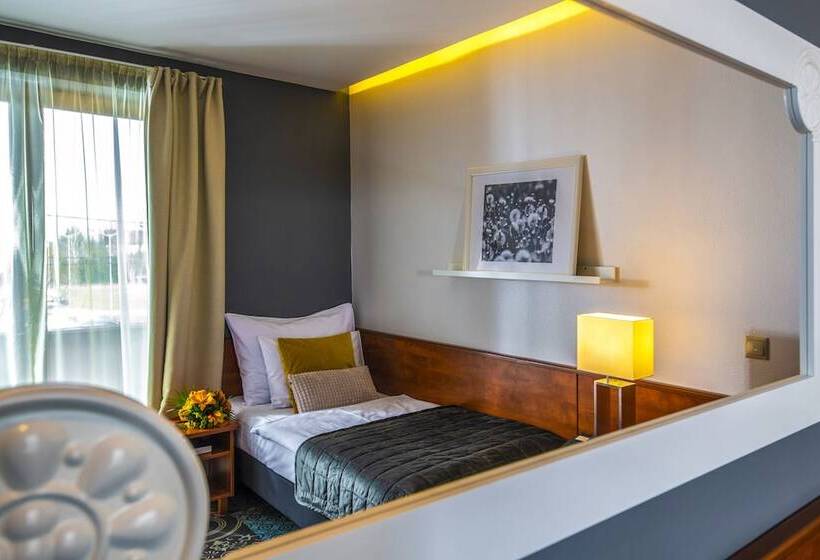 اتاق استاندارد یک نفره, Budapest Airport Hotel Stáció Wellness & Konferencia