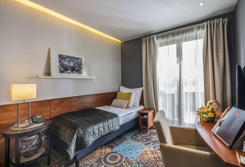 اتاق استاندارد یک نفره, Budapest Airport Hotel Stáció Wellness & Konferencia