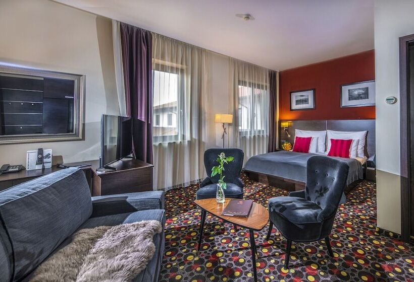 سوییت, Budapest Airport Hotel Stáció Wellness & Konferencia